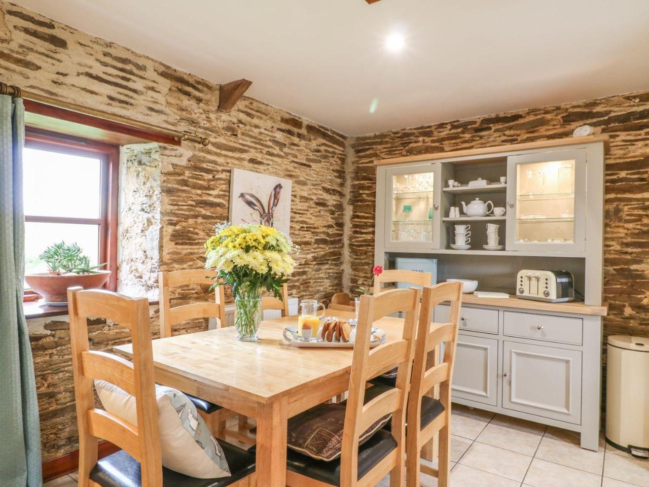 Lily Cottage Looe Exterior photo