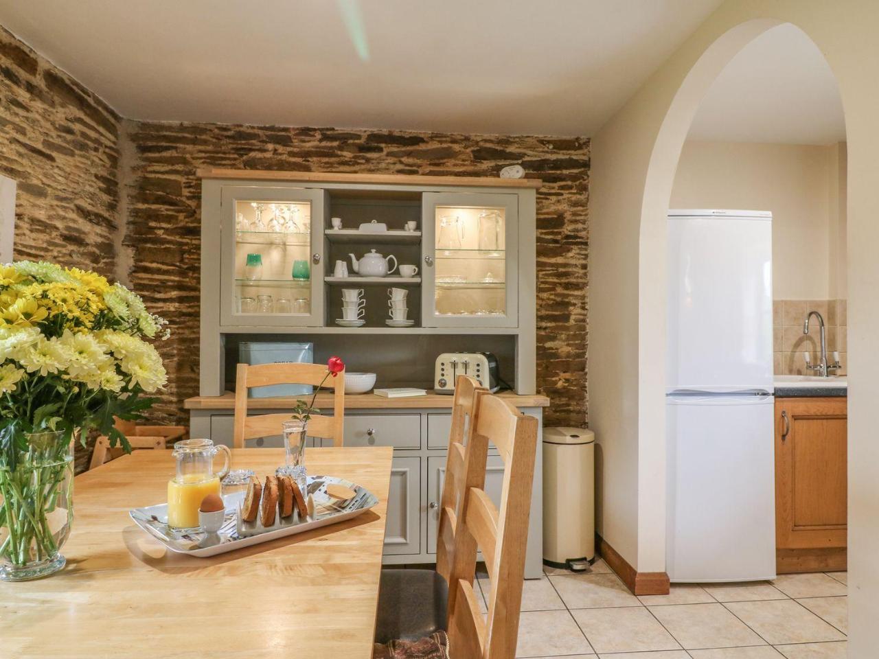 Lily Cottage Looe Exterior photo